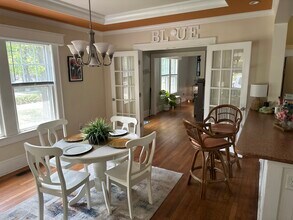 1301 E 5th St in Greenville, NC - Foto de edificio - Building Photo