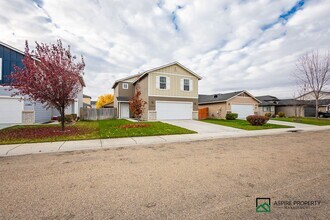 13589 Orlando St in Caldwell, ID - Building Photo - Building Photo