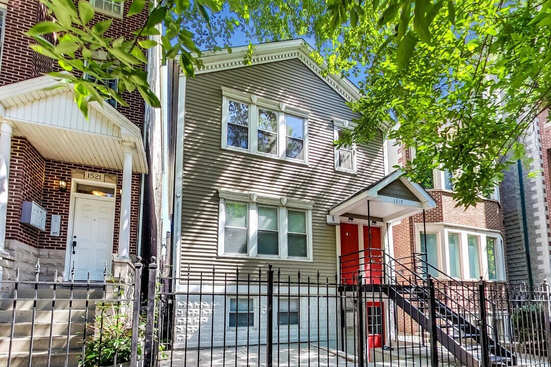 1519 N Hudson Ave in Chicago, IL - Building Photo