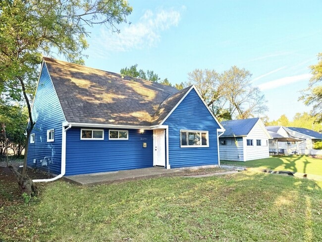 2294 Minnesota Ave in Columbus, OH - Building Photo - Building Photo