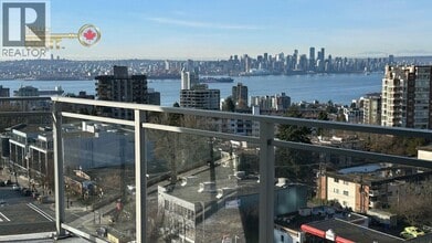 112 13th St E in North Vancouver, BC - Building Photo - Building Photo