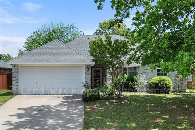 property at 2906 Yukon Dr