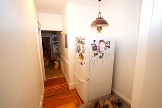 33 Dwight St in Brookline, MA - Building Photo - Building Photo