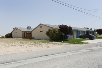 16126 Tawney Ridge Ln in Victorville, CA - Building Photo - Building Photo