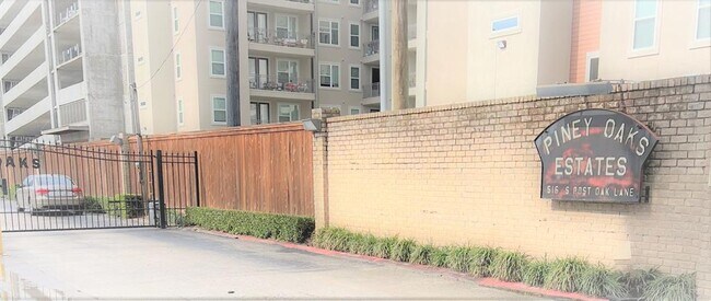 516 S Post Oak Ln in Houston, TX - Building Photo - Building Photo