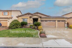 30904 Snowberry Ln in Murrieta, CA - Building Photo