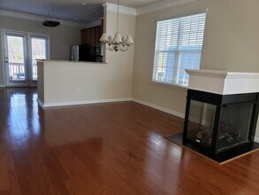 317 Dove Cottage Ln in Cary, NC - Building Photo - Building Photo