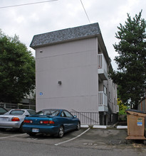 Cindy Manor in Seattle, WA - Building Photo - Building Photo