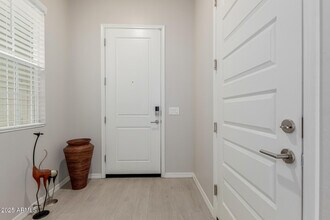 1557 E Megan St in Gilbert, AZ - Building Photo - Building Photo