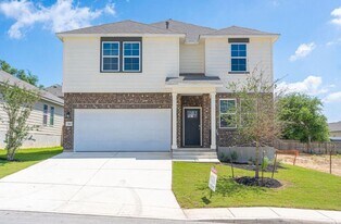 740 Ft Leonard in San Antonio, TX - Building Photo