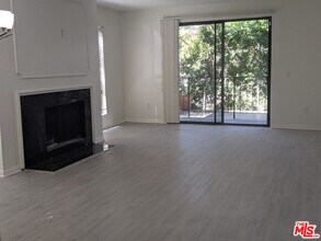 9191 Charleville Blvd-Unit -101 in Beverly Hills, CA - Building Photo - Building Photo