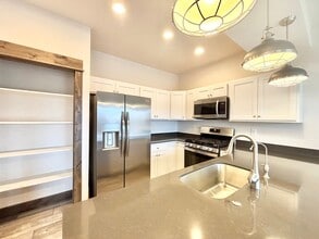 1020 Baxter Creek Way in Bozeman, MT - Building Photo - Building Photo