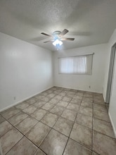 1134 N East St, Unit F in Anaheim, CA - Building Photo - Building Photo