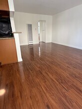 11511 Rochester Ave in Los Angeles, CA - Building Photo - Building Photo