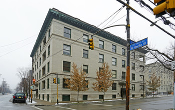 D'Arlington in Pittsburgh, PA - Building Photo - Building Photo