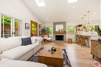 2421 Liberty Ln in Topanga, CA - Building Photo - Building Photo