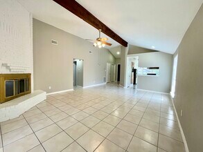 7014 Caladero Dr in Houston, TX - Building Photo - Building Photo
