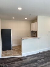 22 Cottage St in South Orange, NJ - Building Photo - Building Photo