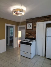 313 Branch Ave, Unit 313 Branch Ave. Apt #1 in Providence, RI - Building Photo - Building Photo