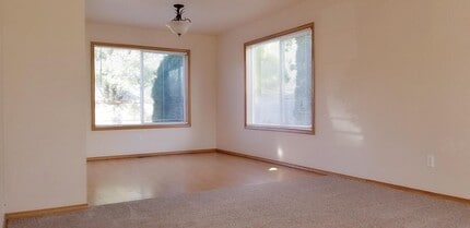 5208 43rd Ct SE in Lacey, WA - Building Photo - Building Photo