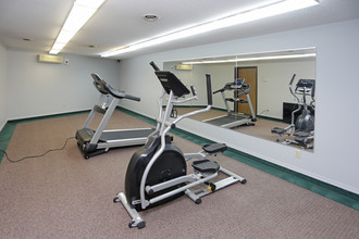 Ridgewood Apartments in Grand Forks, ND - Building Photo - Interior Photo