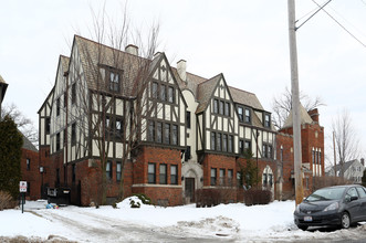 Woodlow Gables in Cleveland, OH - Foto de edificio - Building Photo