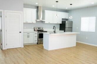 4440 Stewart Ave, Unit 4440A in Baldwin Park, CA - Foto de edificio - Building Photo