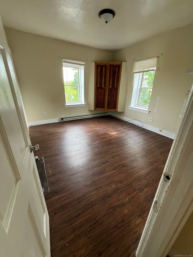 14 Turner St in Windham, CT - Building Photo - Building Photo