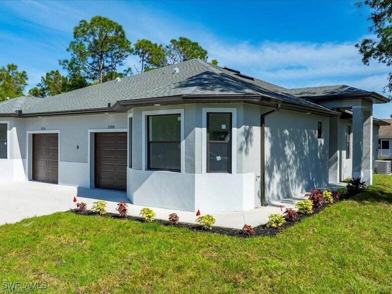 5210 28th St SW in Lehigh Acres, FL - Building Photo