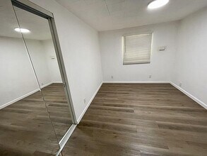 1643 13th St S in St. Petersburg, FL - Foto de edificio - Building Photo