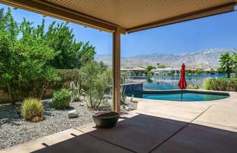 127 Shoreline Dr in Rancho Mirage, CA - Foto de edificio - Building Photo