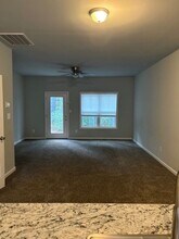 121 Buckhorn Ave in Holly Ridge, NC - Foto de edificio - Building Photo
