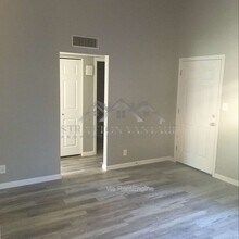 852 N Stapley Dr in Mesa, AZ - Building Photo - Building Photo