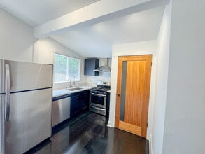 2426 1/2 Cincinnati St in Los Angeles, CA - Building Photo - Building Photo