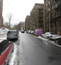 1571 Undercliff Ave in Bronx, NY - Foto de edificio - Building Photo