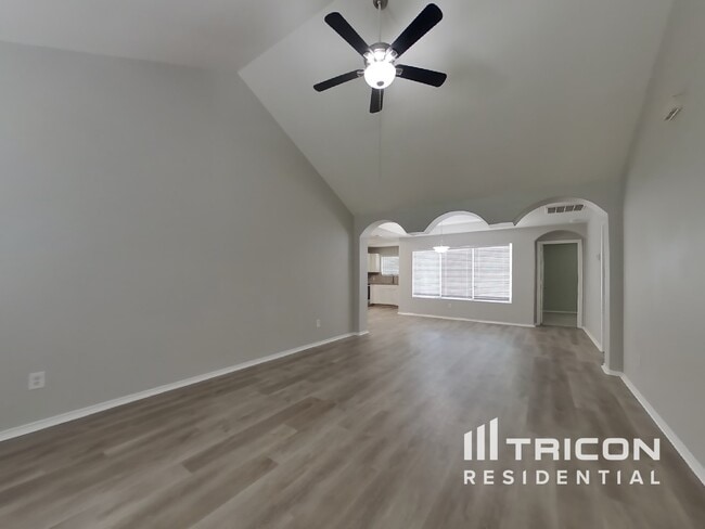 5514 Rio Ramos St in Rosharon, TX - Building Photo - Building Photo