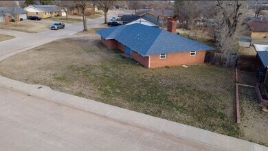 221 NE 61st St in Oklahoma City, OK - Building Photo - Building Photo