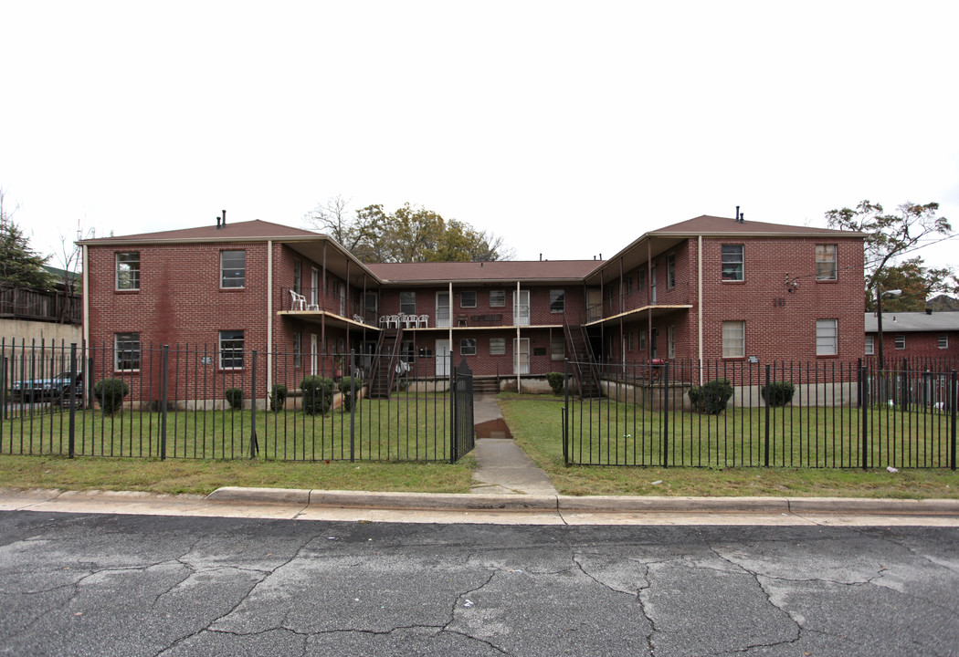 141 Grape St NE in Atlanta, GA - Foto de edificio