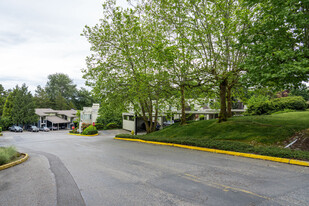 Gull-Val Condos in Redmond, WA - Foto de edificio - Building Photo