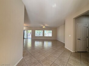 2240 Shadow Canyon Dr in Henderson, NV - Building Photo - Building Photo