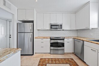 3601 S Ocean Blvd in South Palm Beach, FL - Building Photo - Building Photo