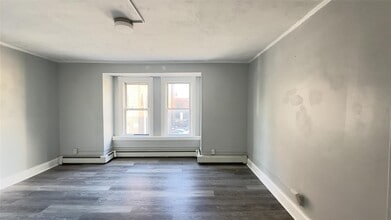208 Church St in Poughkeepsie, NY - Building Photo - Building Photo