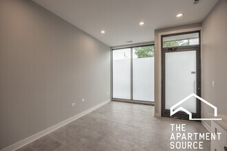 5422 W Belmont Ave in Chicago, IL - Building Photo - Building Photo