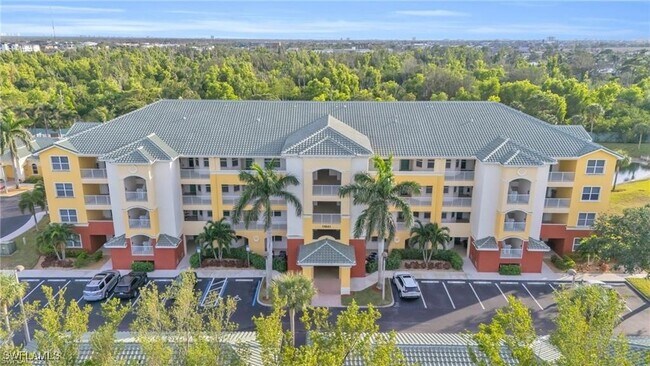11041 Gulf Reflections Drive in Ft. Myers, FL - Building Photo - Building Photo