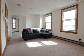 232 Bennington St in Boston, MA - Building Photo - Building Photo