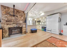 7437 Garfield Dr in Delta, BC - Building Photo