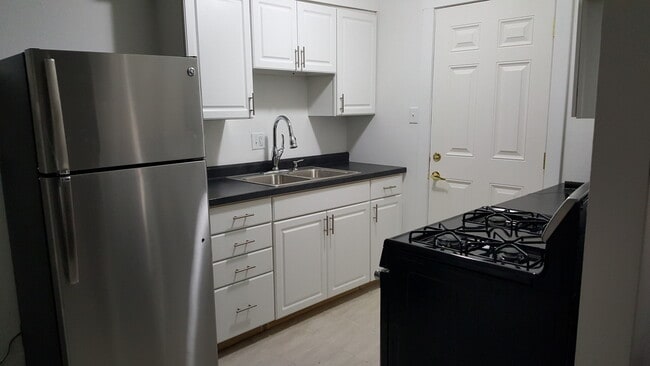 Knollridge Garden Apartments