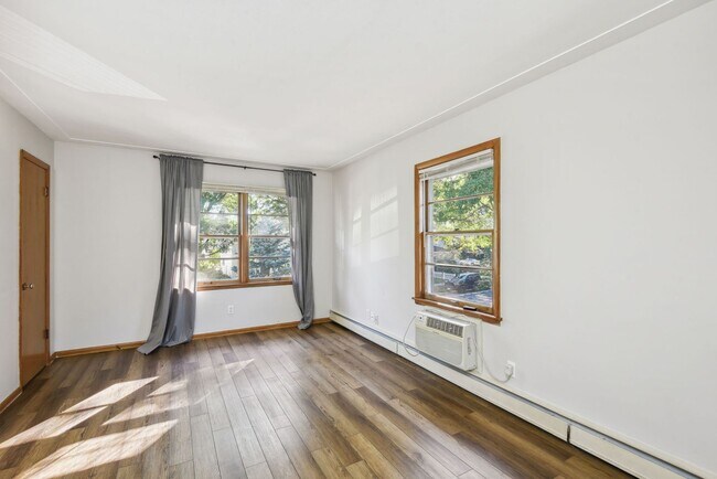3640 Aldrich Ave S-Unit -Unit 3 in Minneapolis, MN - Building Photo - Building Photo
