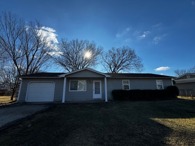 property at 15520 Tate Ln
