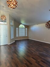 1521 Annie Ct in Tracy, CA - Building Photo - Building Photo